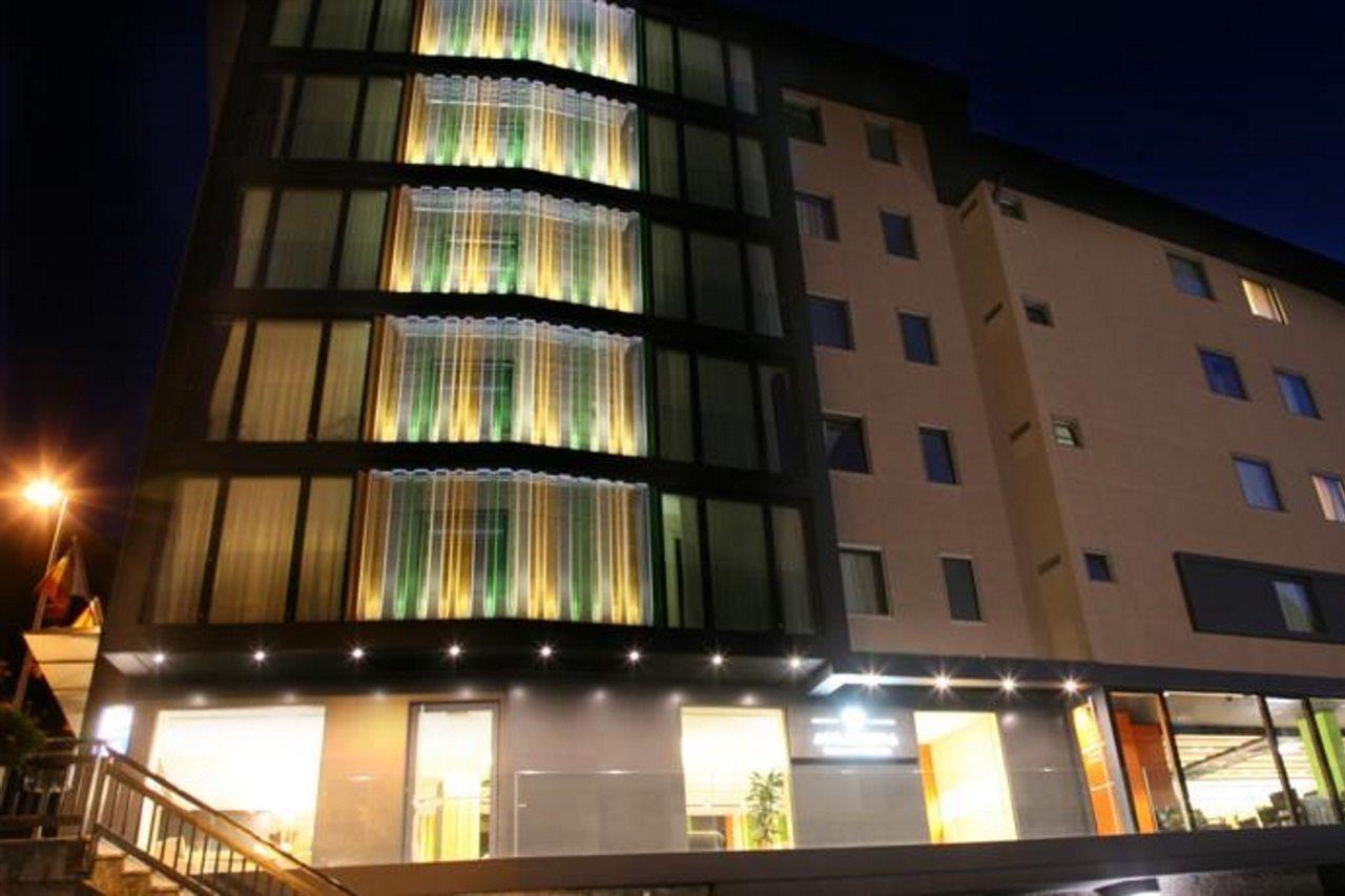Hotel Metropolis 4*
